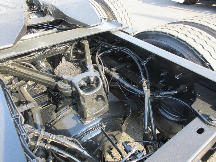 Used 2021 KENWORTH T880