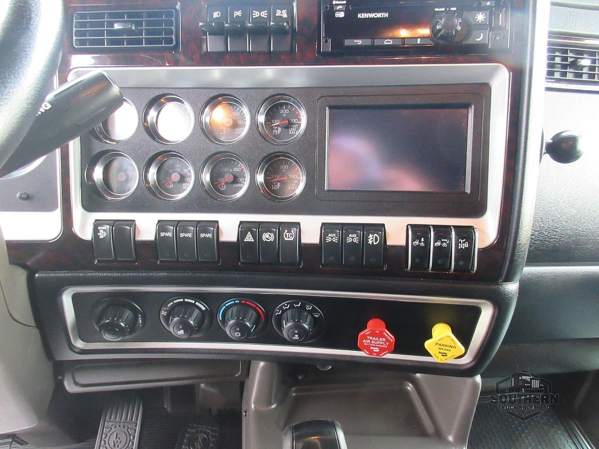 Used 2023 KENWORTH W900L