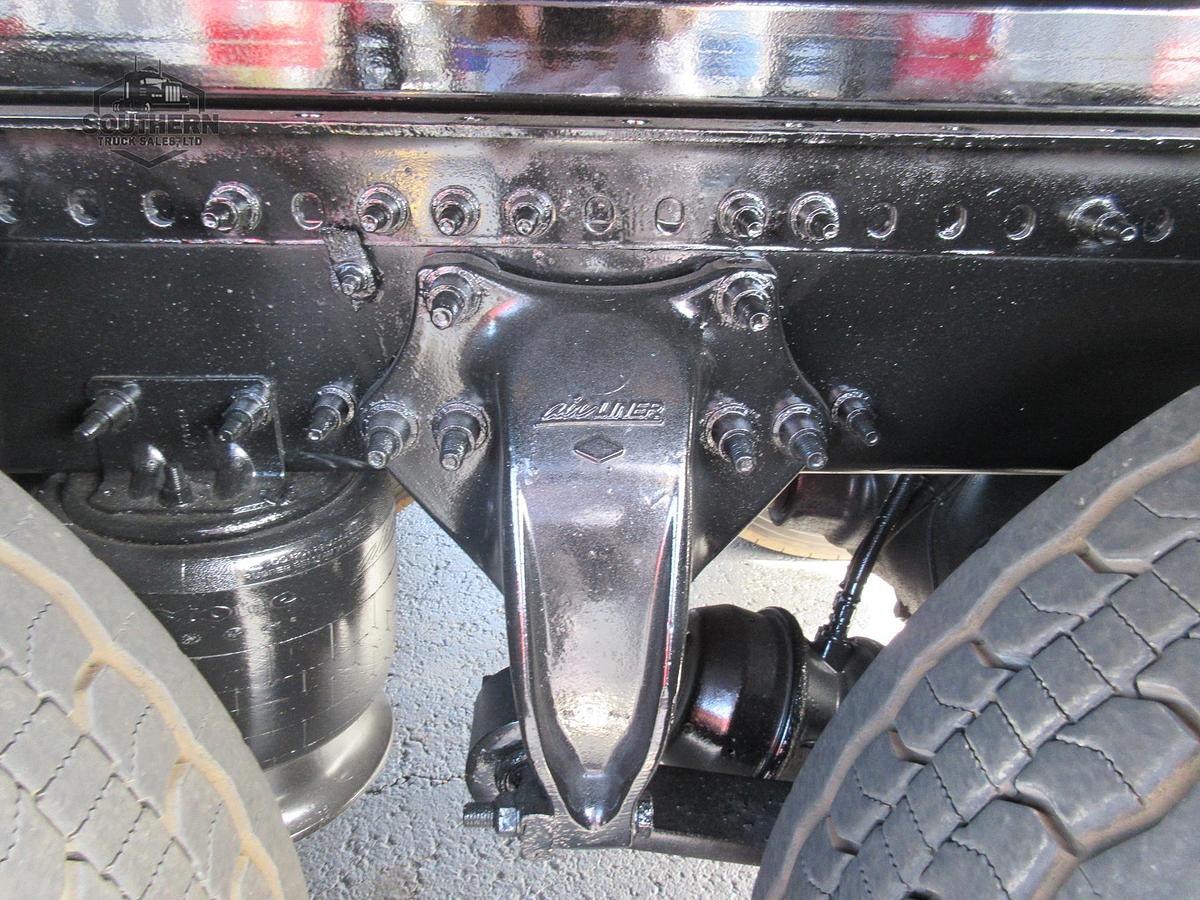 Used 2019 FREIGHTLINER CASCADIA 126