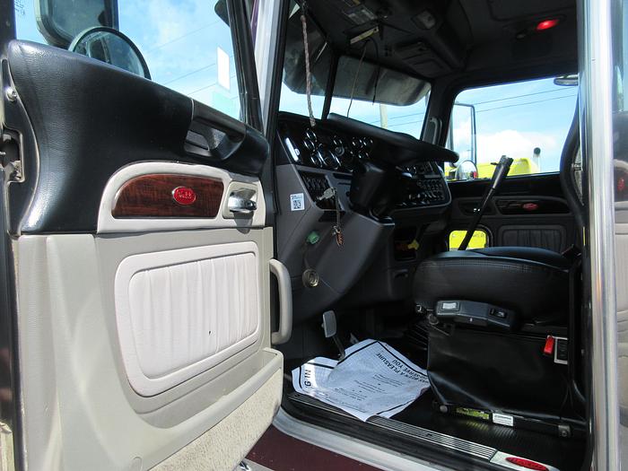 Used 2019 PETERBILT 389