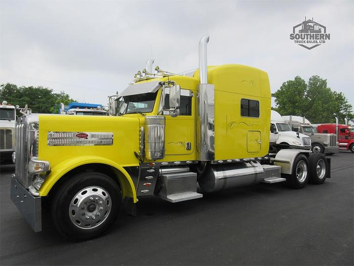 Used 2016 PETERBILT 389