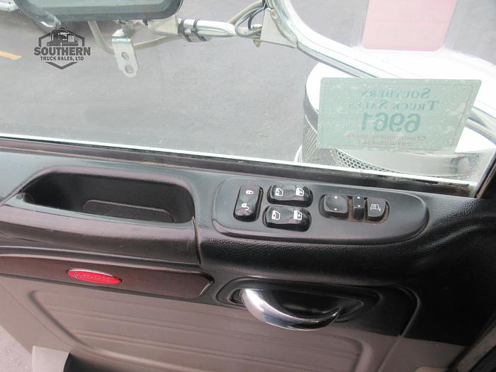 Used 2019 PETERBILT 389