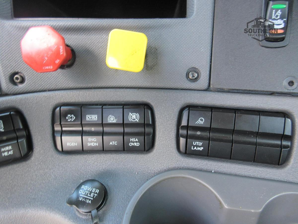 Used 2018 FREIGHTLINER CASCADIA 125