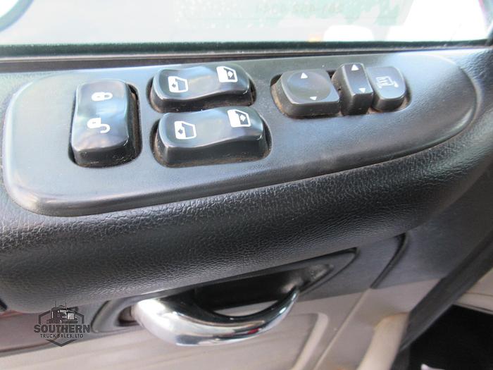 Used 2015 PETERBILT 365