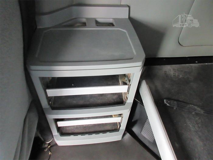 Used 2021 KENWORTH T880