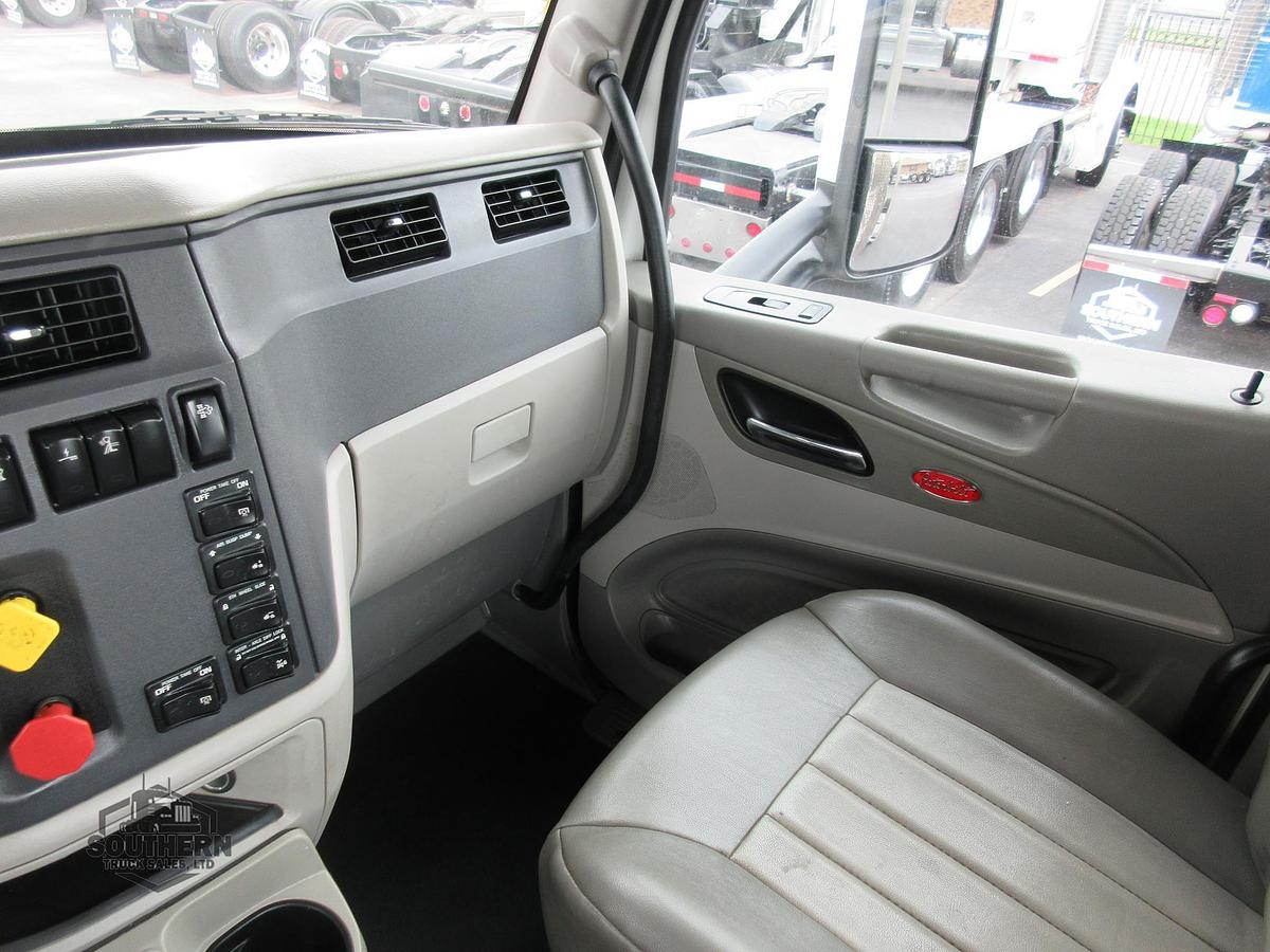 Used 2018 PETERBILT 579