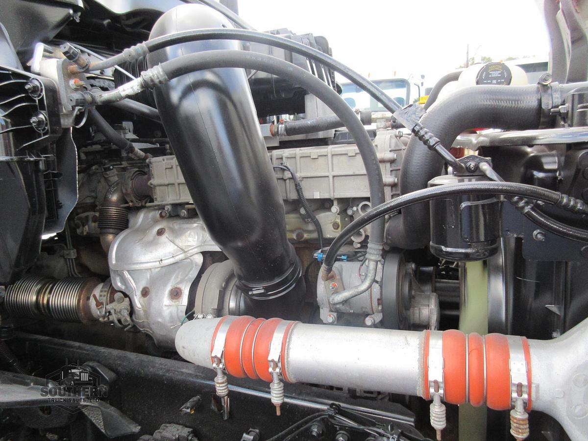 Used 2021 FREIGHTLINER CASCADIA 116