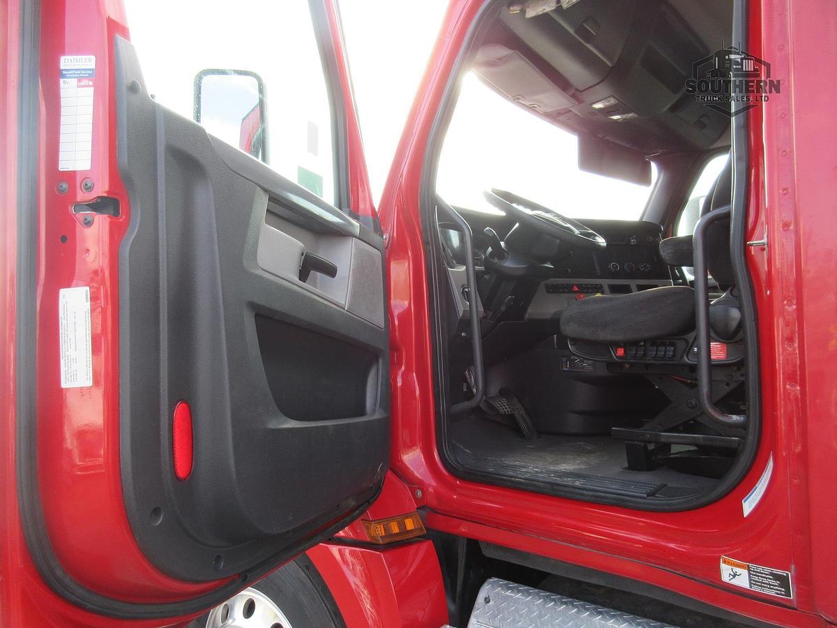 Used 2020 FREIGHTLINER CASCADIA 126