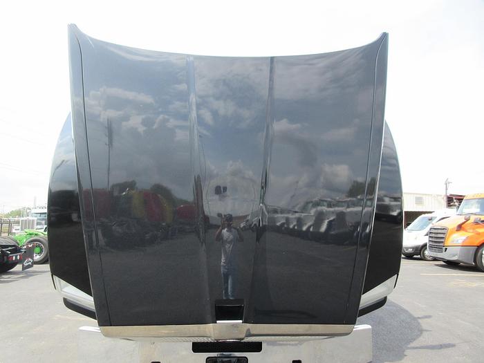 Used 2021 KENWORTH T880