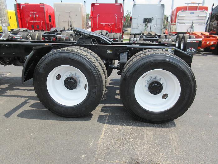Used 2015 PETERBILT 365