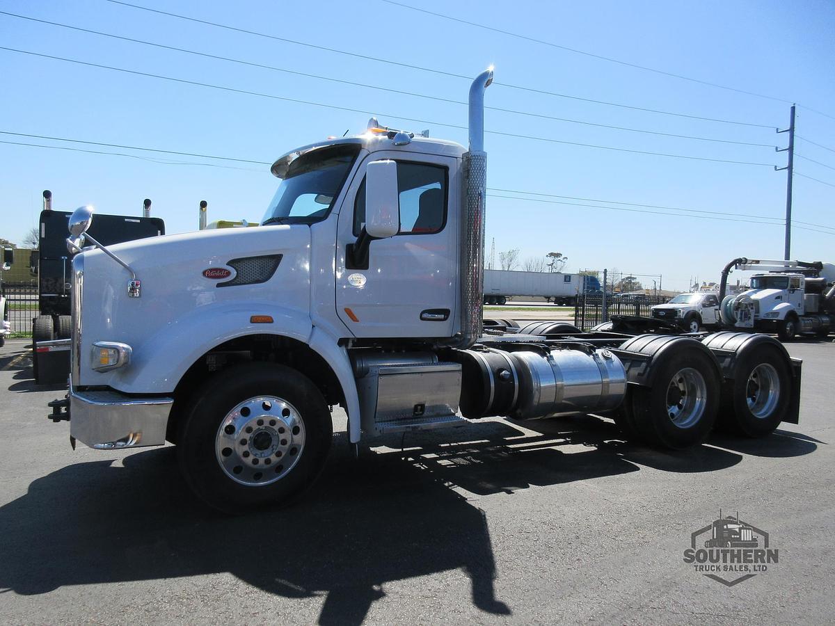 Used 2020 PETERBILT 567