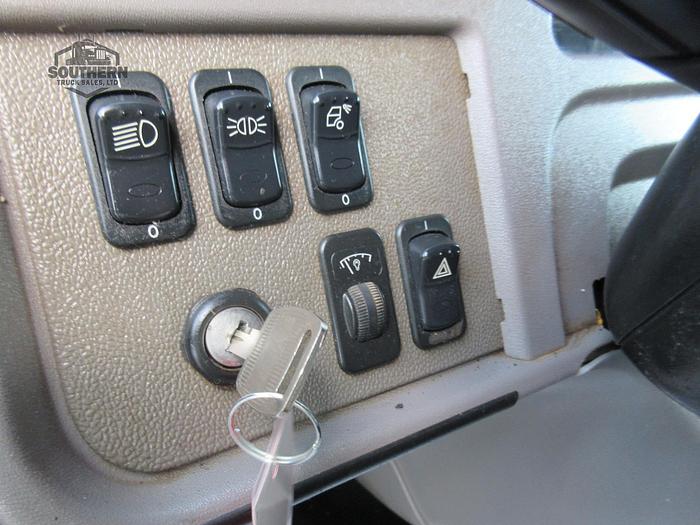 Used 2015 PETERBILT 365