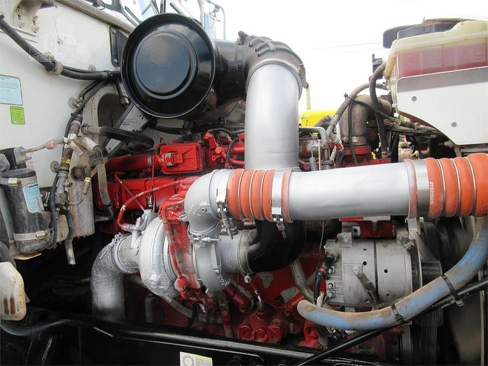 Used 2015 PETERBILT 365
