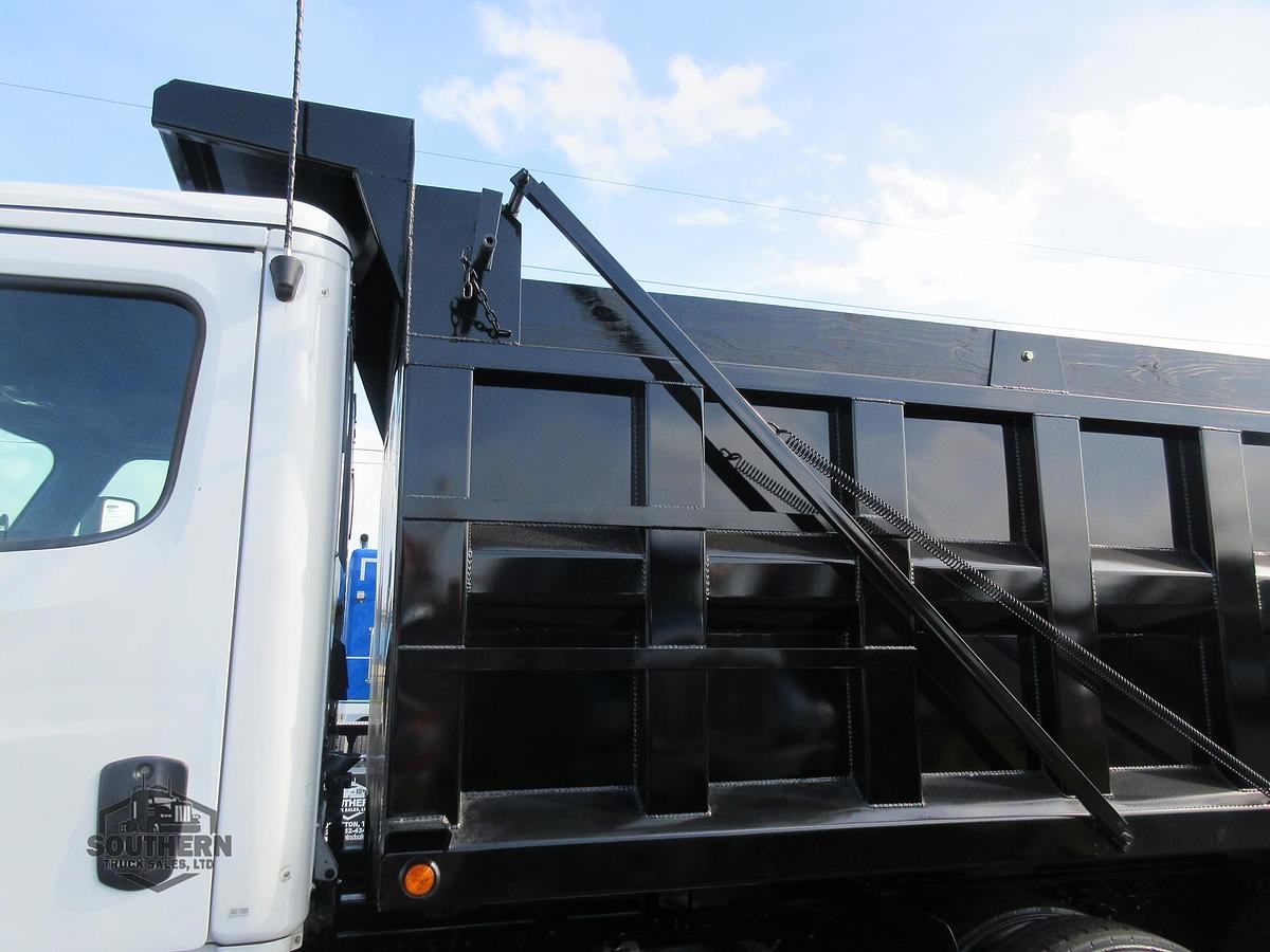 Used 2019 FREIGHTLINER CASCADIA 126