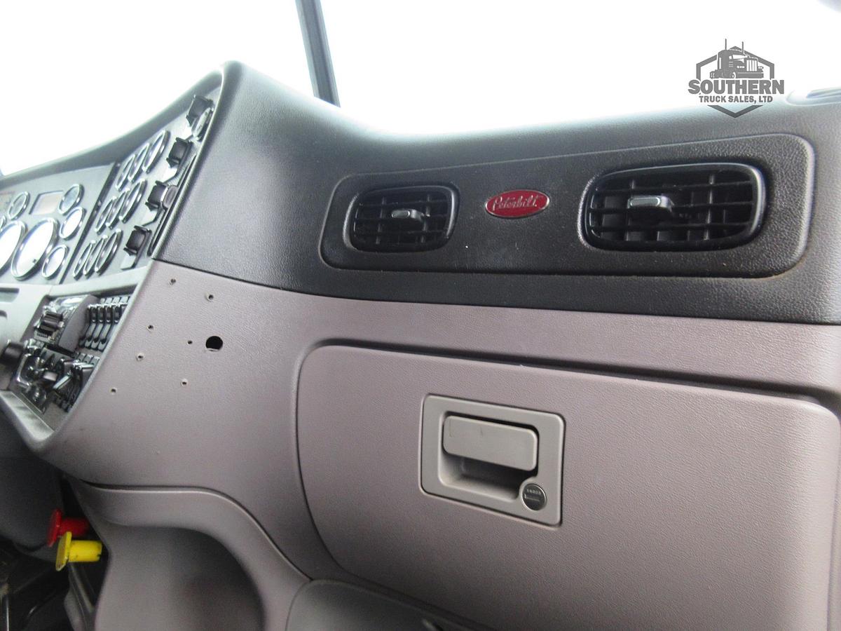 Used 2018 PETERBILT 389