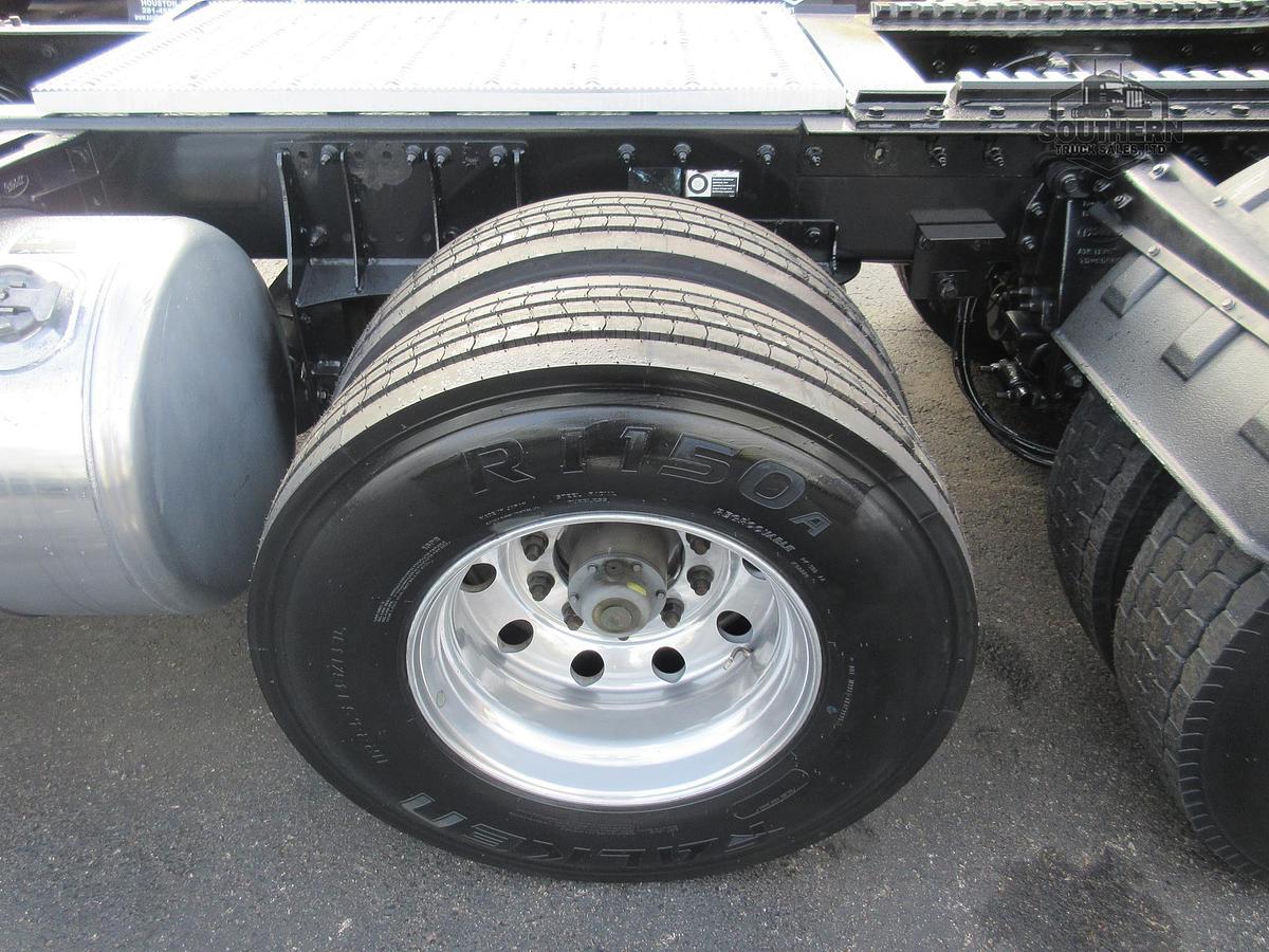 Used 2020 PETERBILT 567