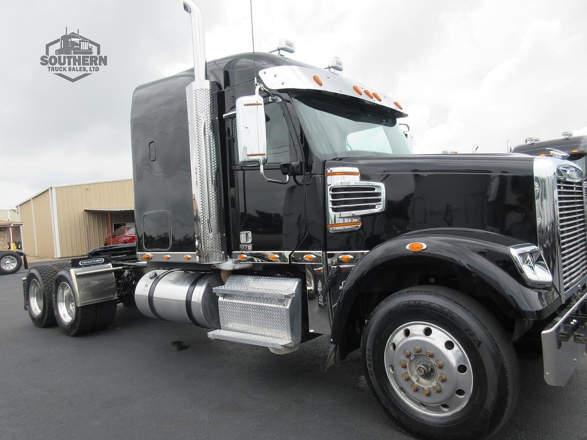 Used 2023 FREIGHTLINER CORONADO 122 SD