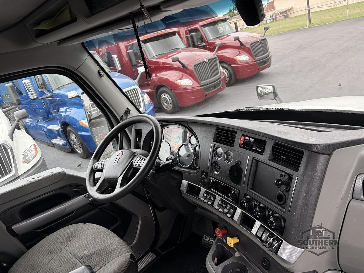 Used 2022 KENWORTH T680