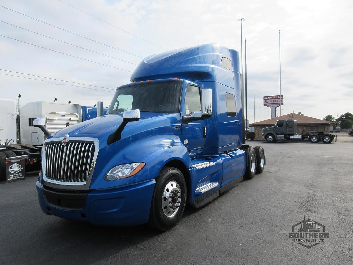 Used 2021 INTERNATIONAL LT