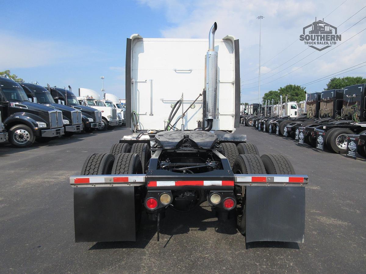 Used 2015 PETERBILT 386