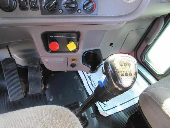 Used 2015 PETERBILT 365