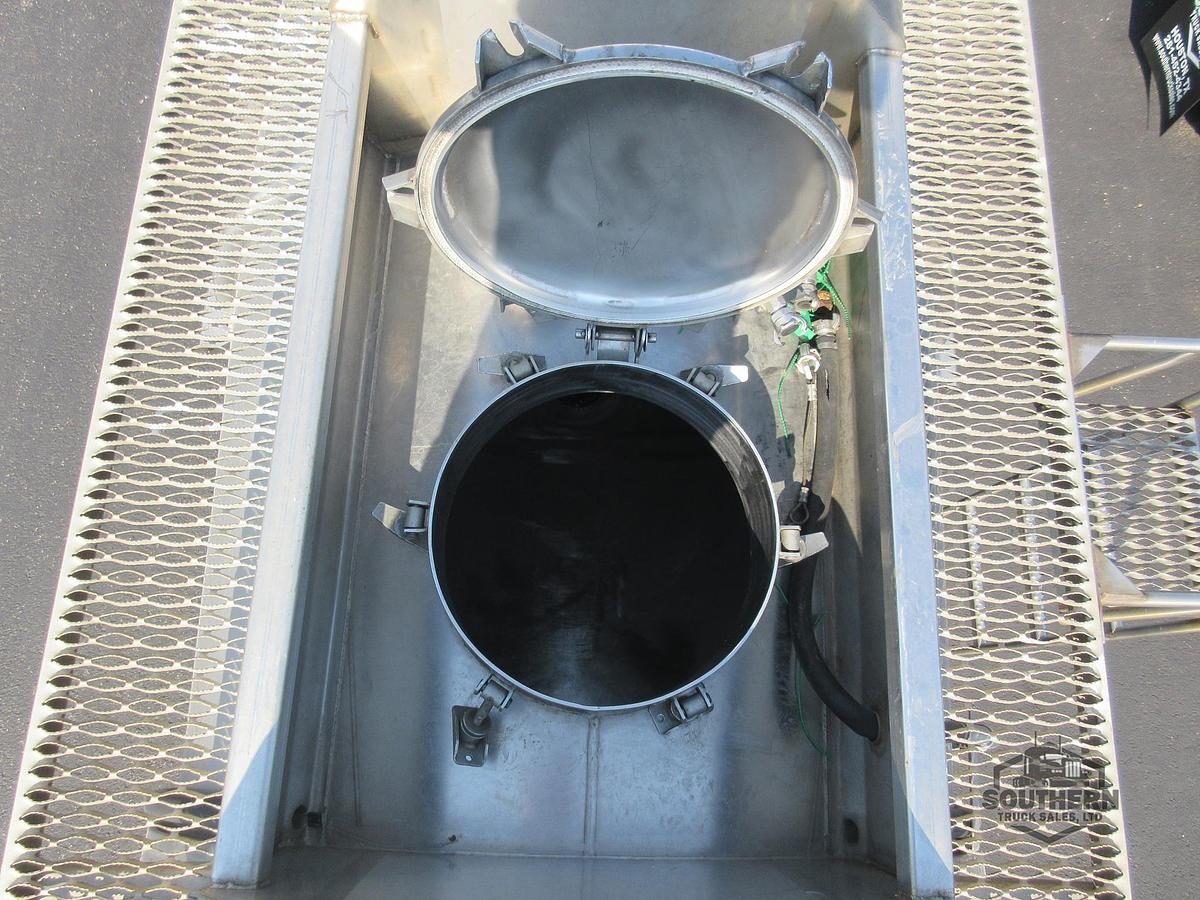 Used 2014 POLAR 42 ft