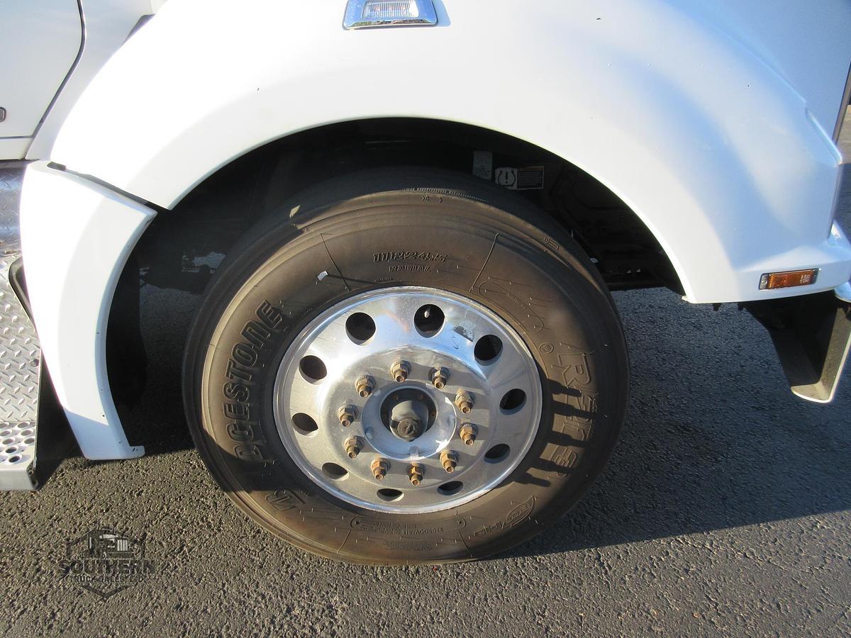 Used 2016 KENWORTH T880