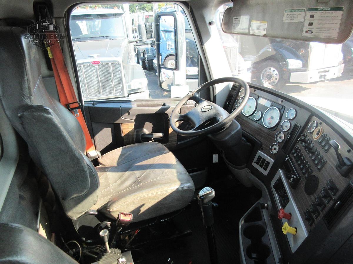 Used 2018 FREIGHTLINER 122SD