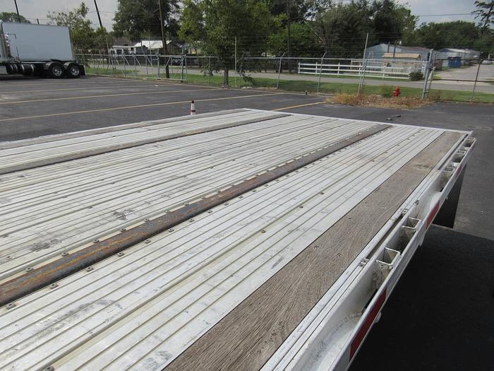 Used 2021 UTILITY 53 CAL LEGAL REAR SLIDE