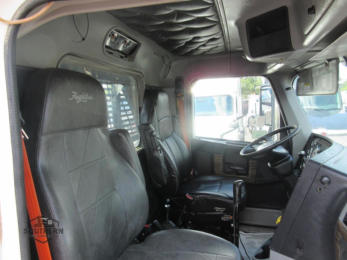 Used 2019 FREIGHTLINER CORONADO 122 SD