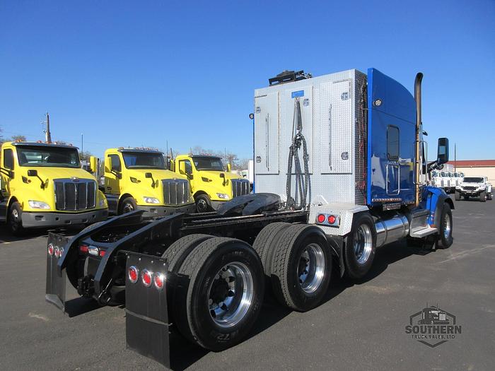 Used 2020 PETERBILT 567