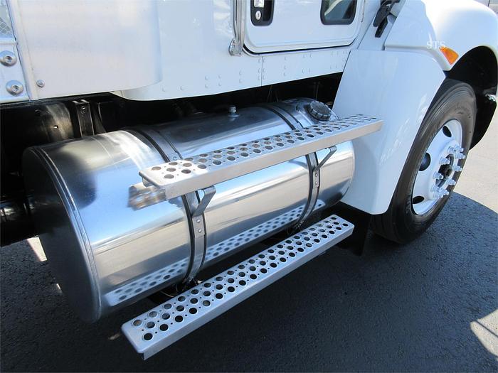 Used 2021 KENWORTH T270