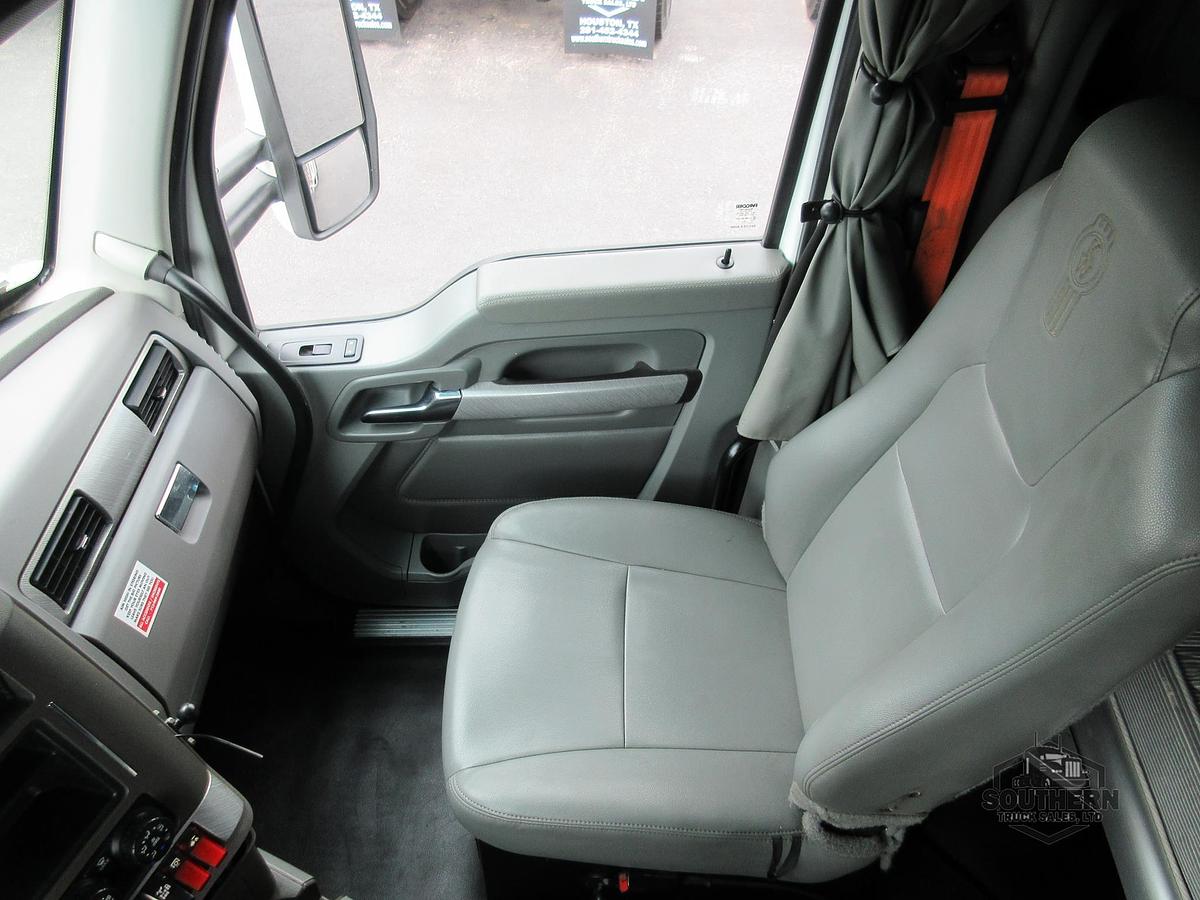 Used 2017 KENWORTH T880