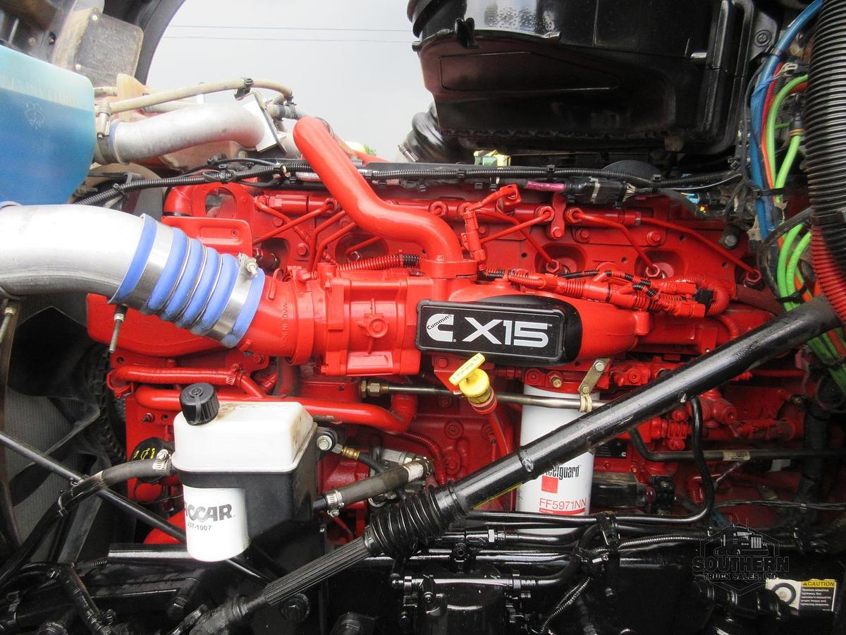 Used 2023 KENWORTH T880