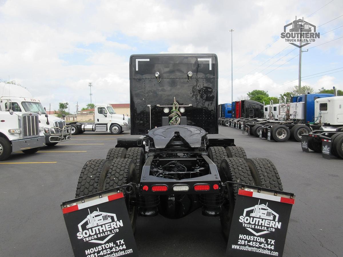 Used 2023 PETERBILT 567
