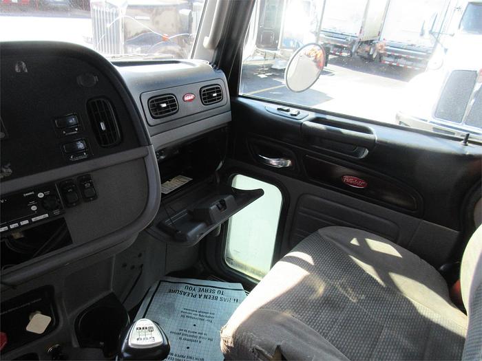 Used 2013 PETERBILT 365