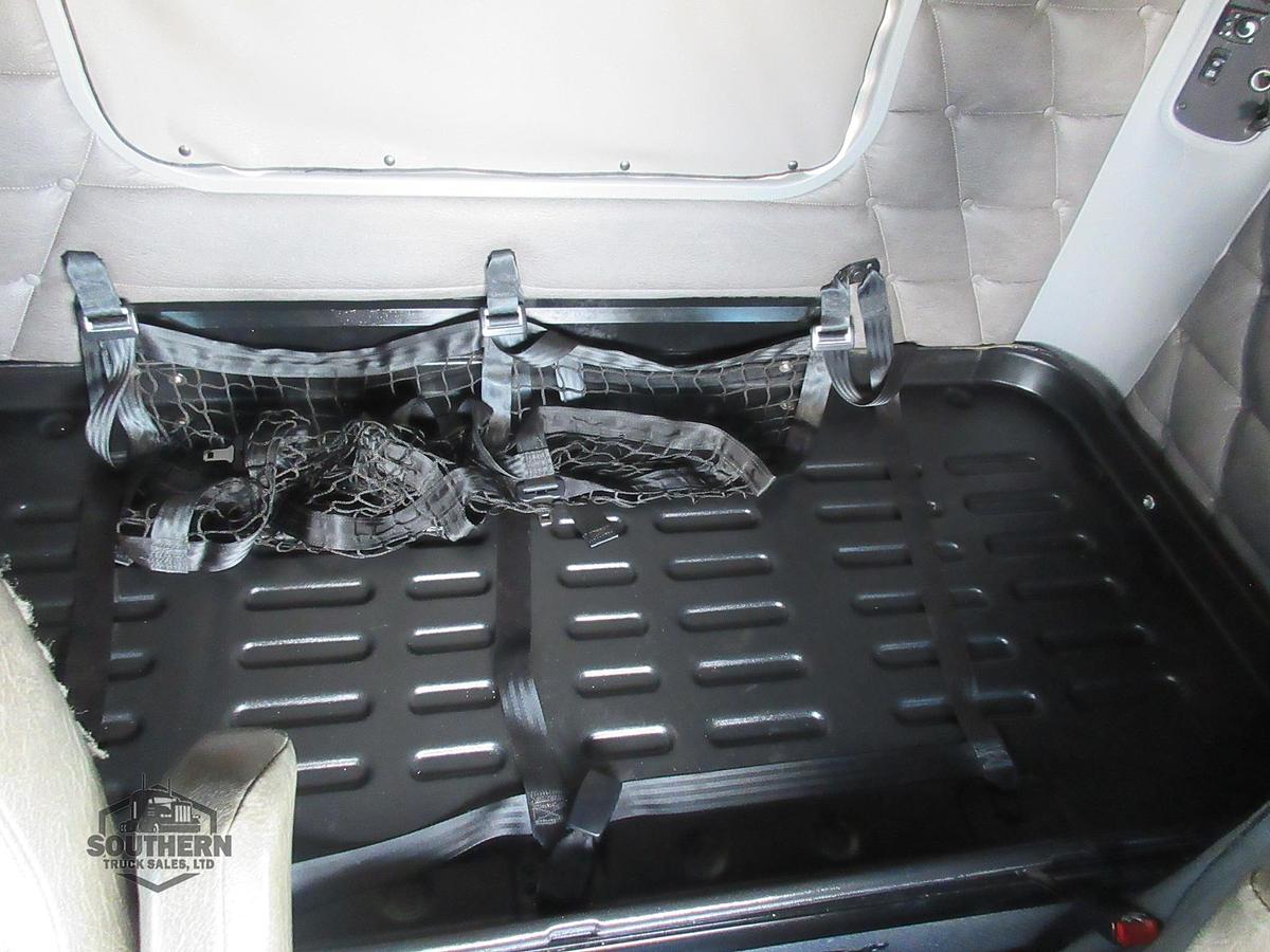 Used 2019 FREIGHTLINER 122SD