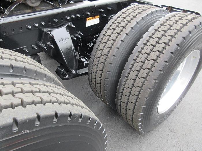 Used 2021 FREIGHTLINER CASCADIA 126