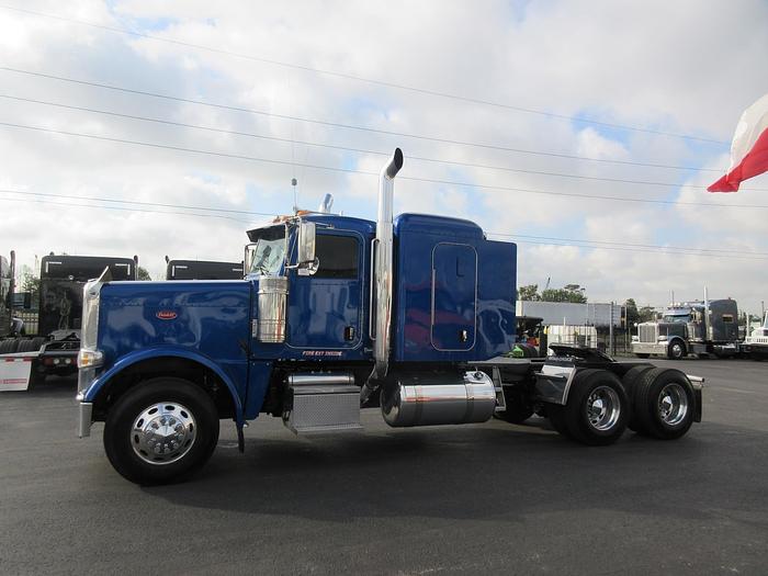 Used 2014 PETERBILT 389