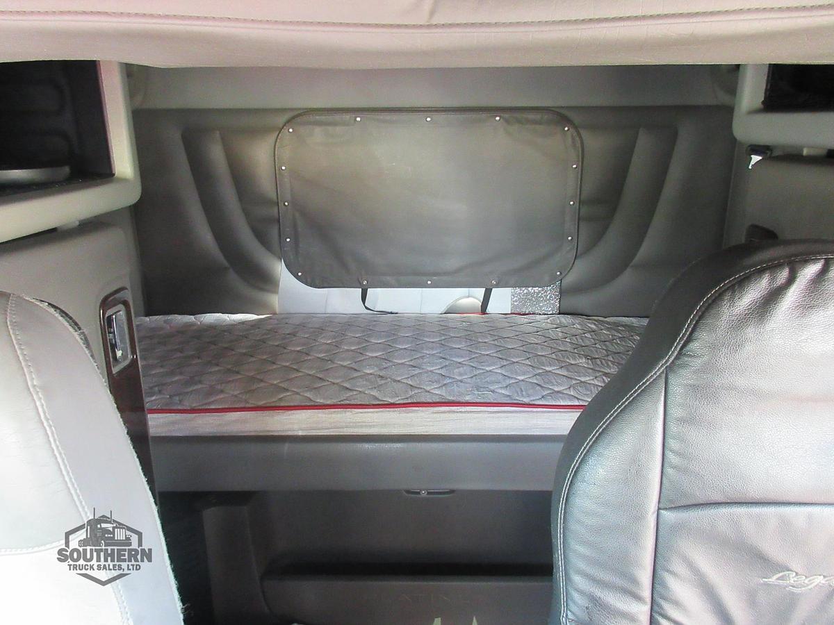 Used 2014 PETERBILT 389