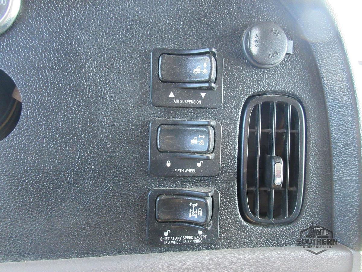 Used 2019 PETERBILT 389