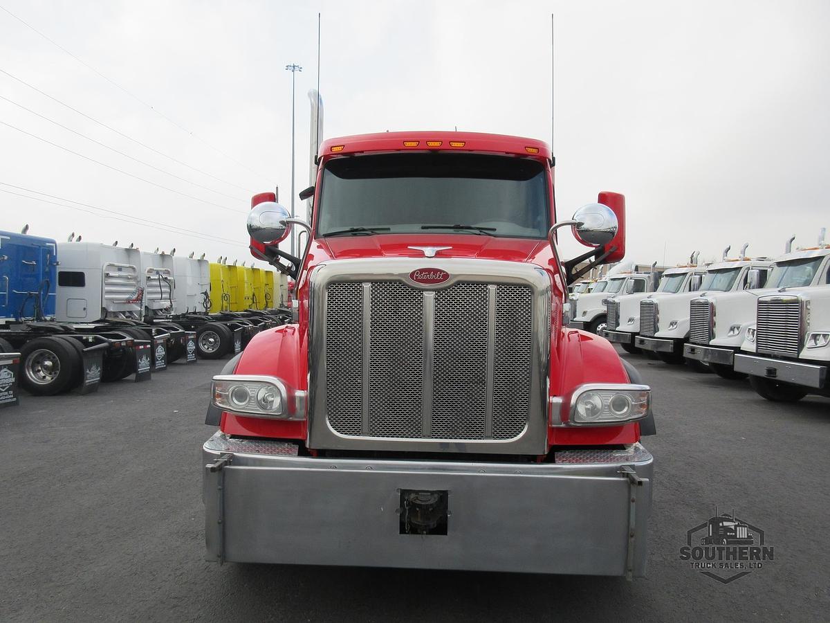 Used 2020 PETERBILT 567