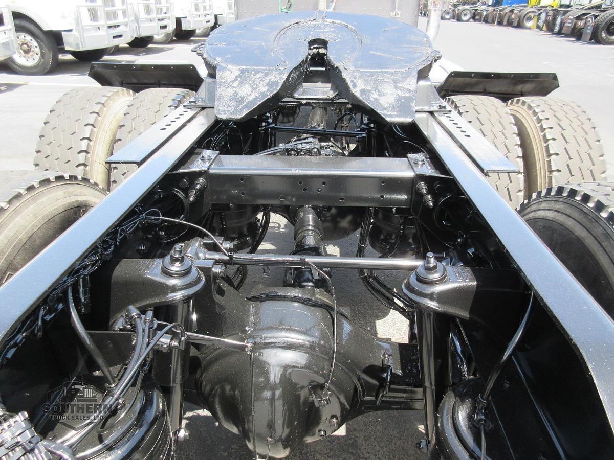 Used 2022 PETERBILT 389