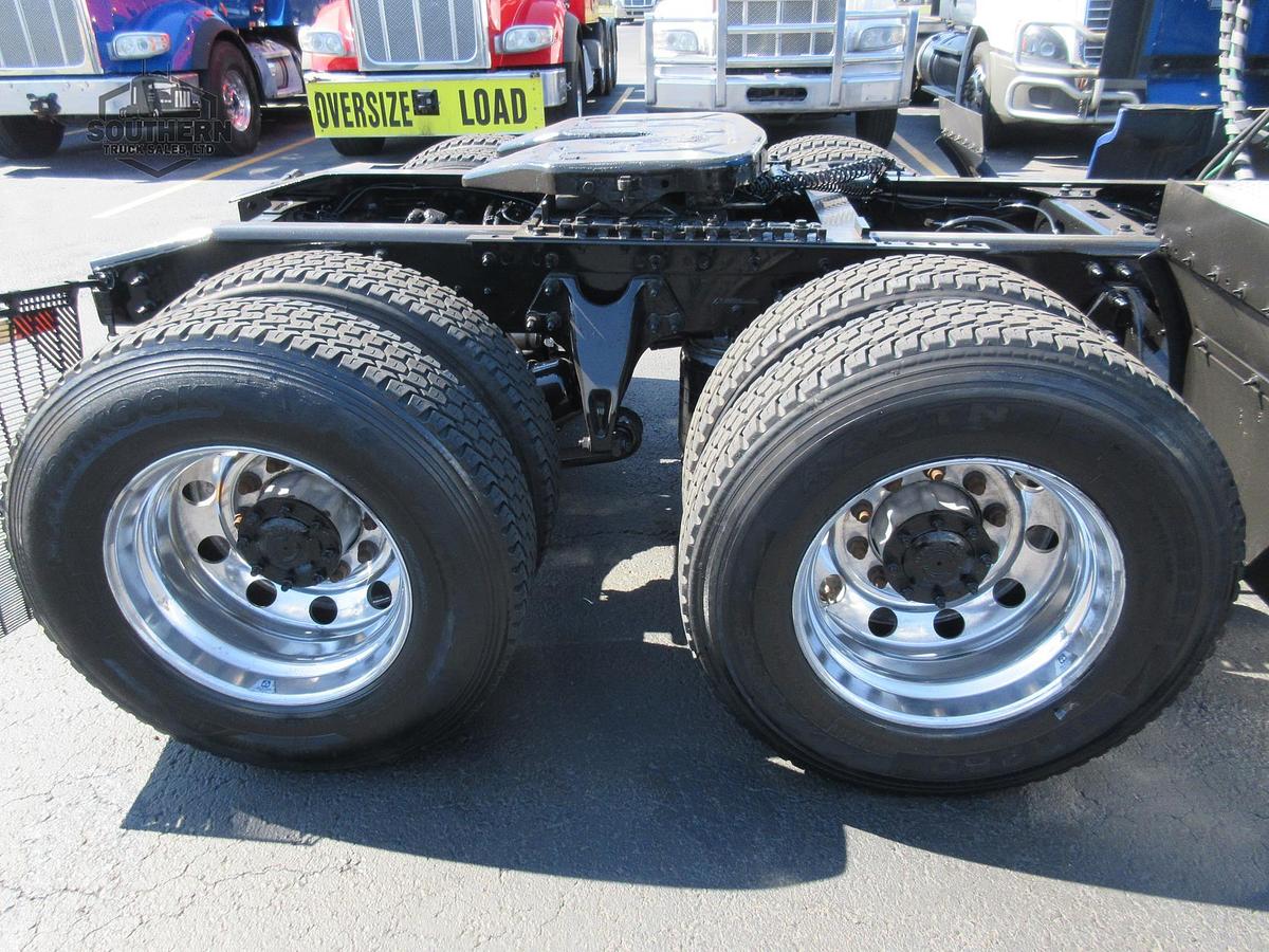Used 2021 INTERNATIONAL LT