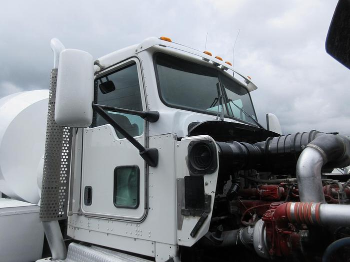 Used 2015 KENWORTH W900