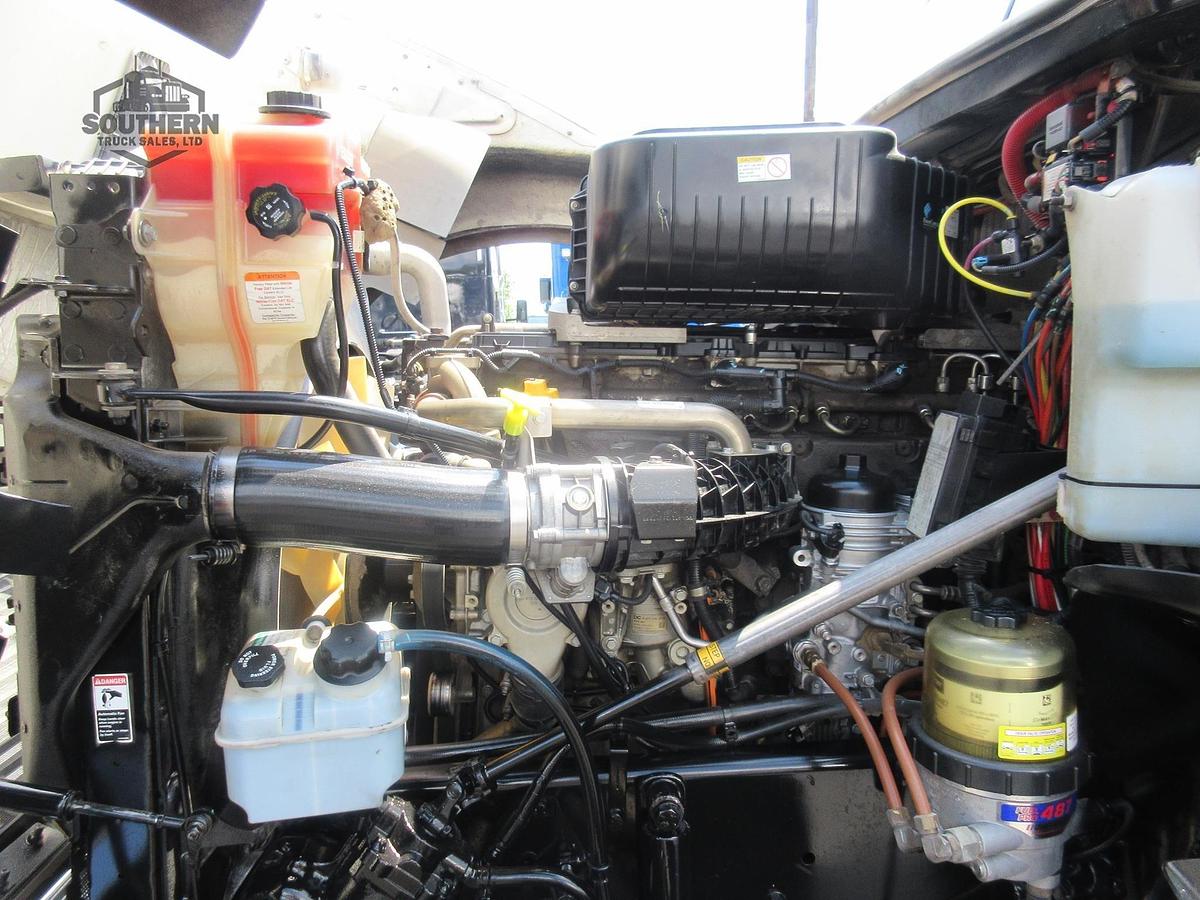 Used 2019 FREIGHTLINER CORONADO 122 SD