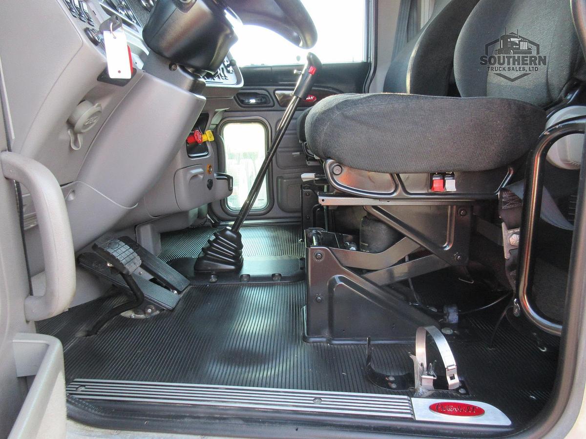 Used 2020 PETERBILT 389