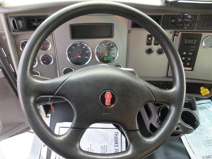 Used 2021 KENWORTH T270