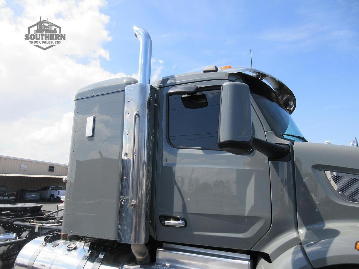 Used 2023 PETERBILT 567