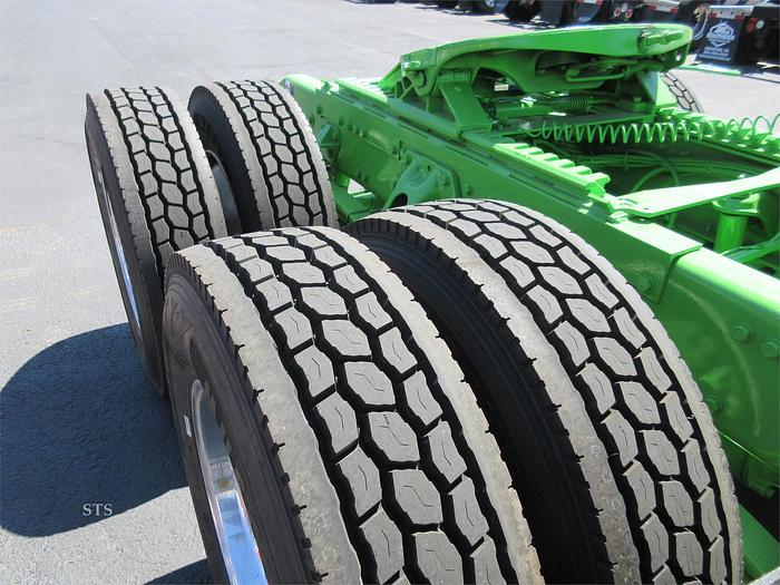 Used 2022 PETERBILT 389